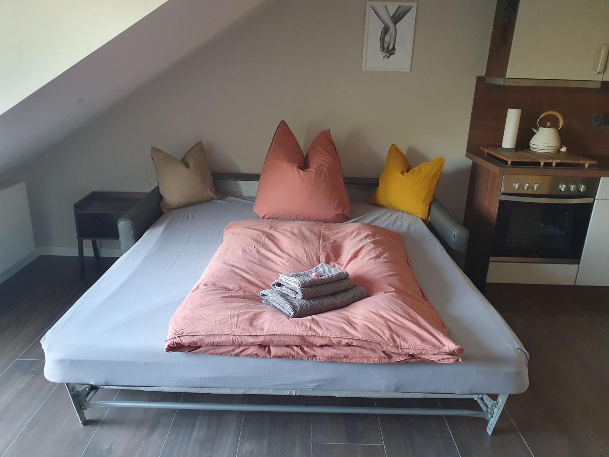 Neumuehler Hof- Ferienwohnung "Benjamin" Mit Grosser Privater Dachterasse Und Guter Anbindung In Die City Шверин Экстерьер фото